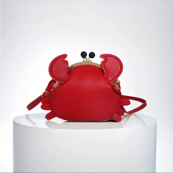Red Crab-Shaped Women's Bag - Picture 7 of 7